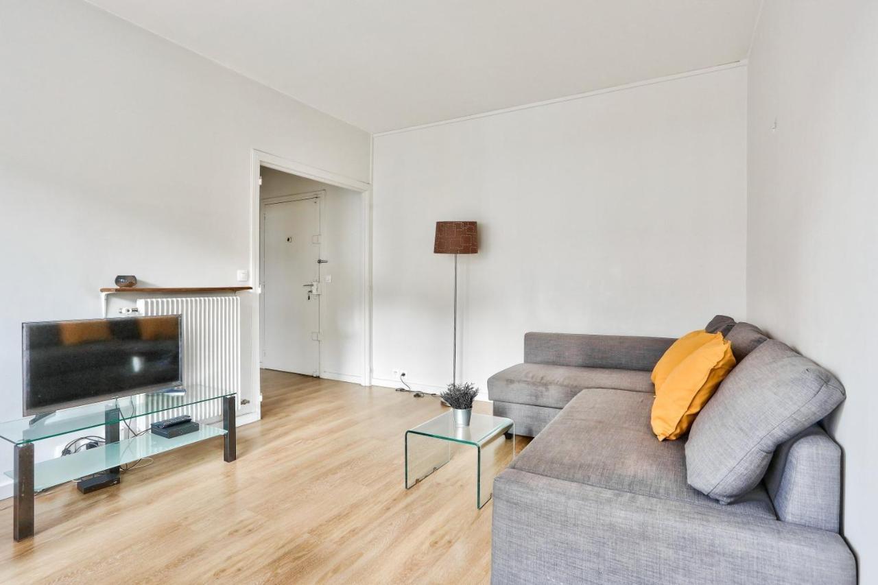 Appartement Quartier Tour Eiffel Parc Du Champ-De-Mars Parigi Esterno foto
